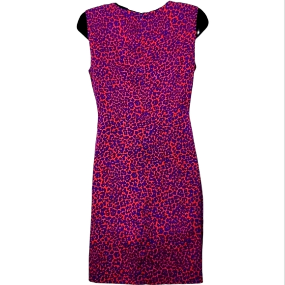 Diane Von Furstenberg Silk Dress Sleeveless Red & Blue Animal Print Sheath US 4 - Picture 6 of 8